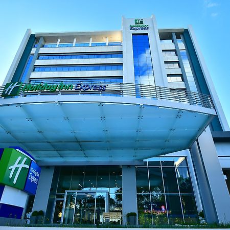Holiday Inn Express Asuncion Aviadores By Ihg Экстерьер фото