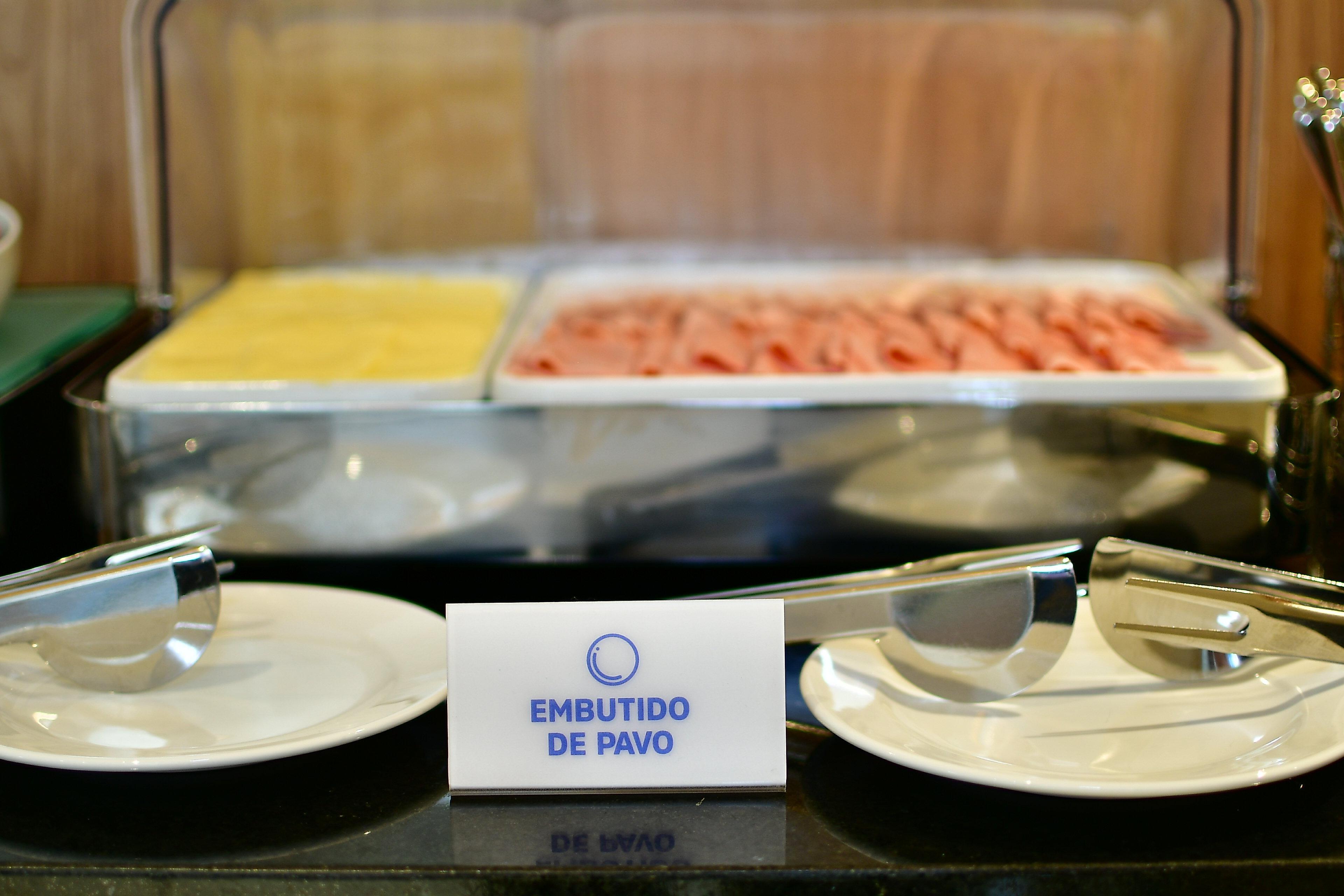 Holiday Inn Express Asuncion Aviadores By Ihg Экстерьер фото