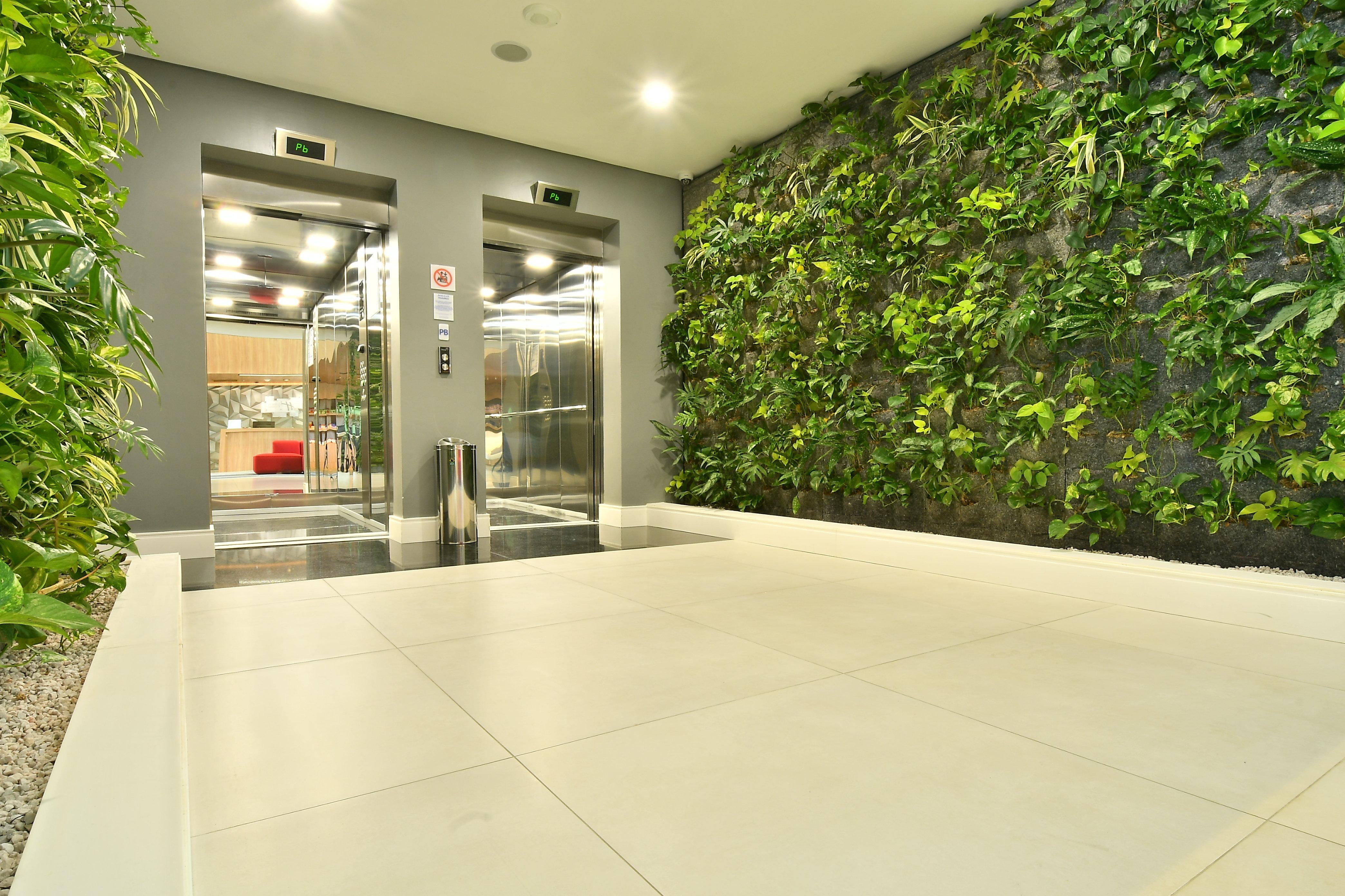 Holiday Inn Express Asuncion Aviadores By Ihg Экстерьер фото