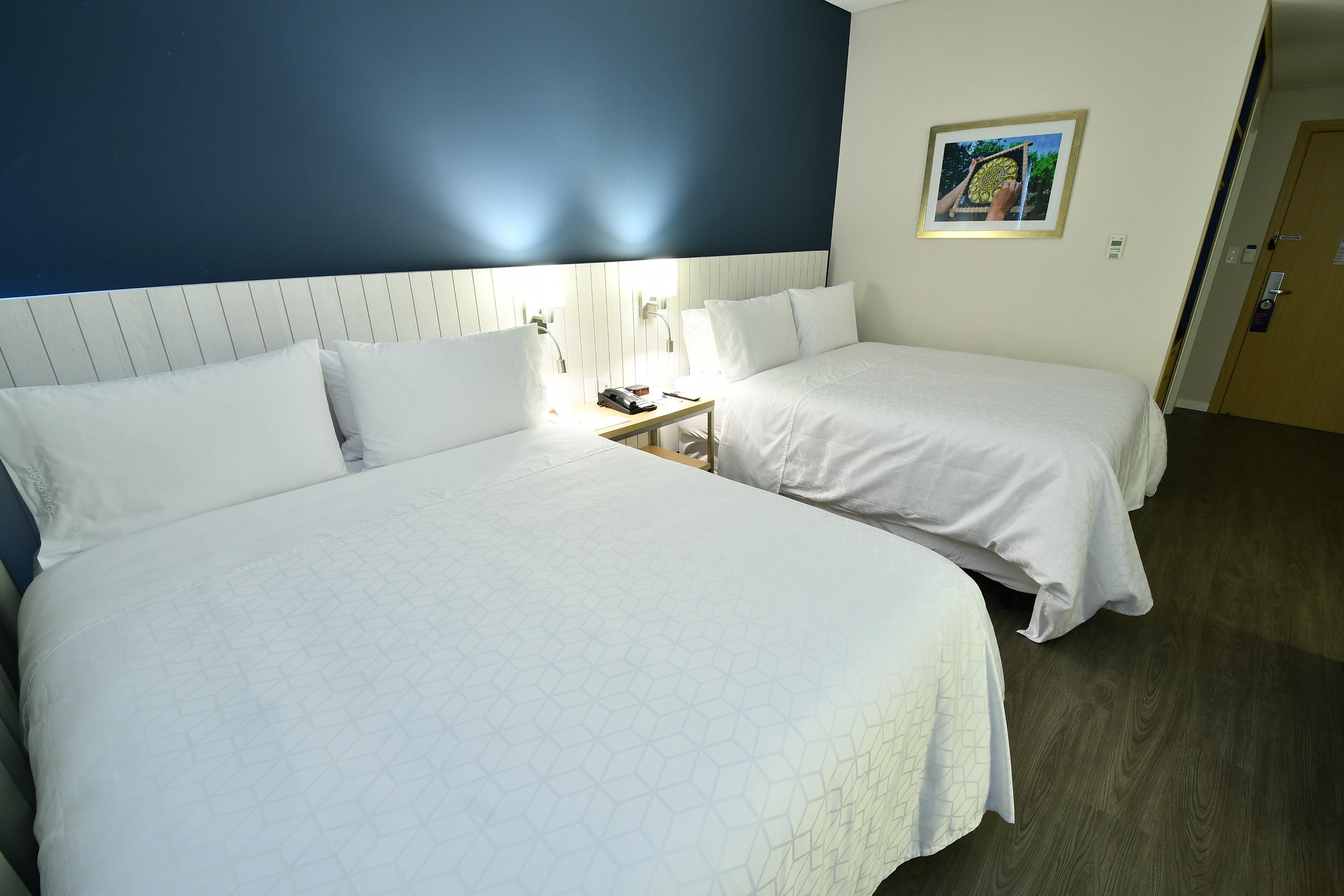 Holiday Inn Express Asuncion Aviadores By Ihg Экстерьер фото