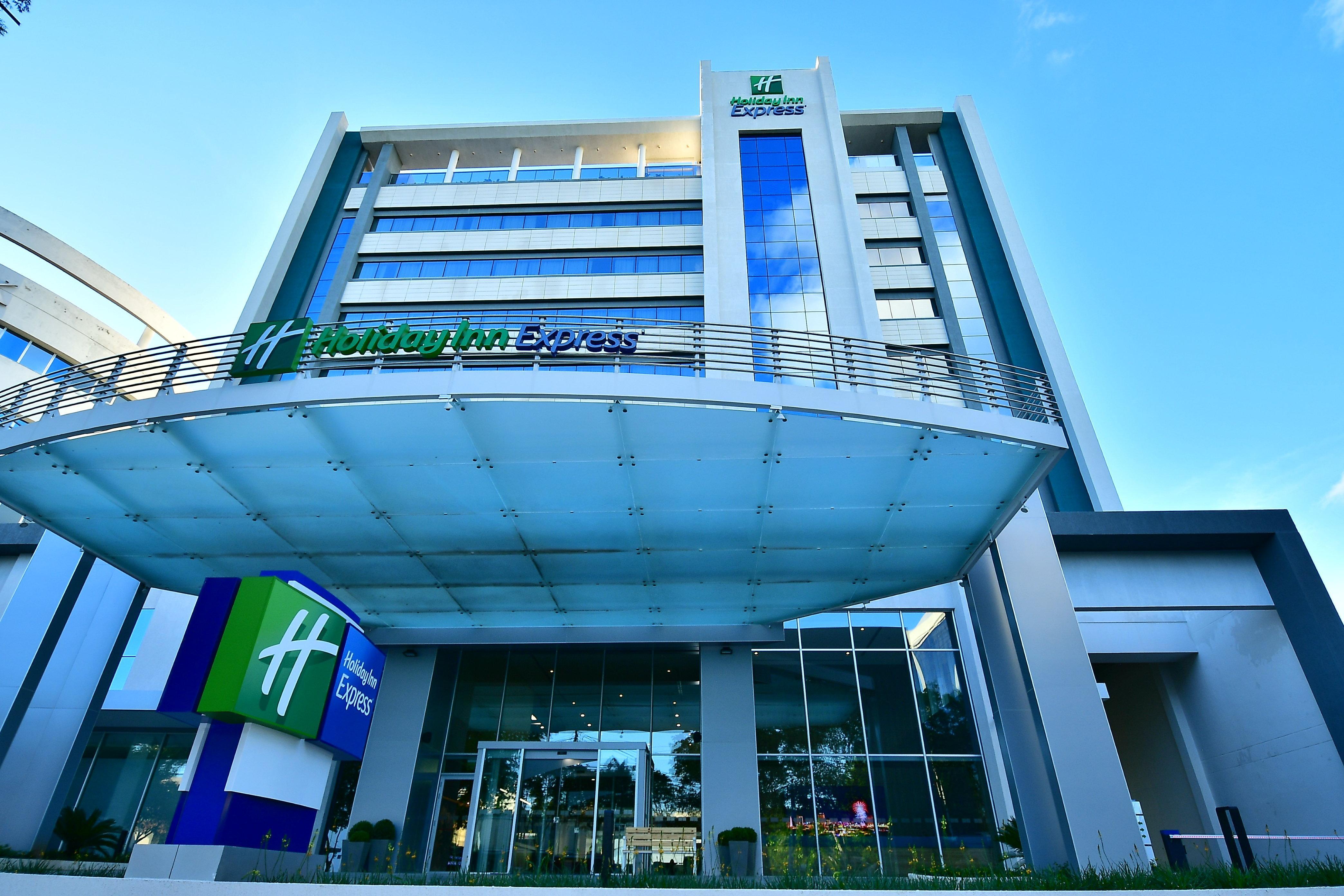 Holiday Inn Express Asuncion Aviadores By Ihg Экстерьер фото
