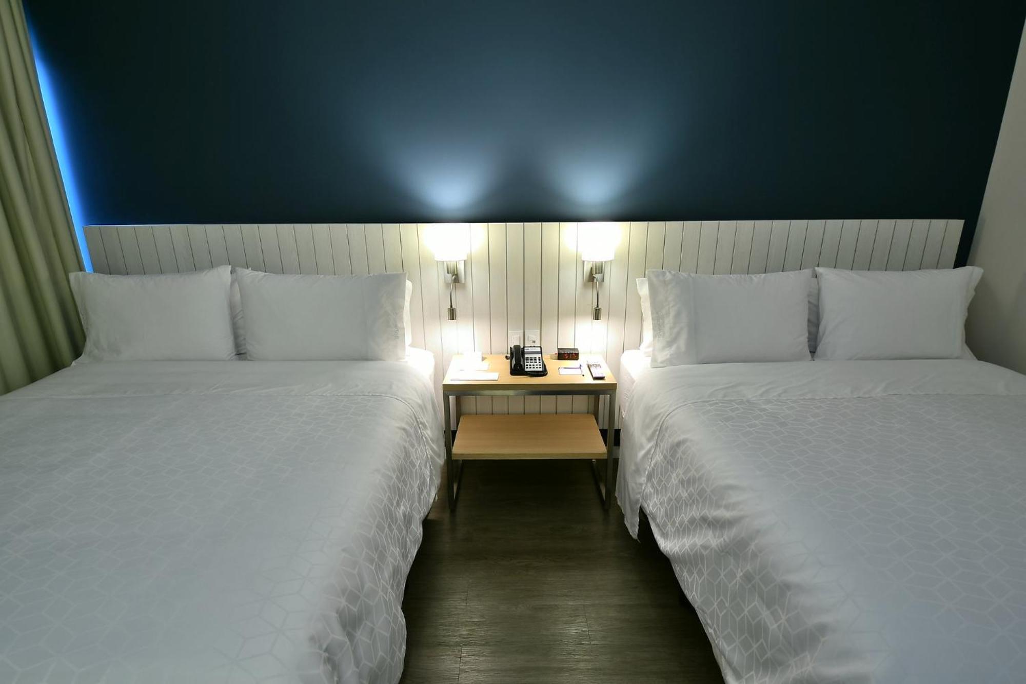 Holiday Inn Express Asuncion Aviadores By Ihg Экстерьер фото