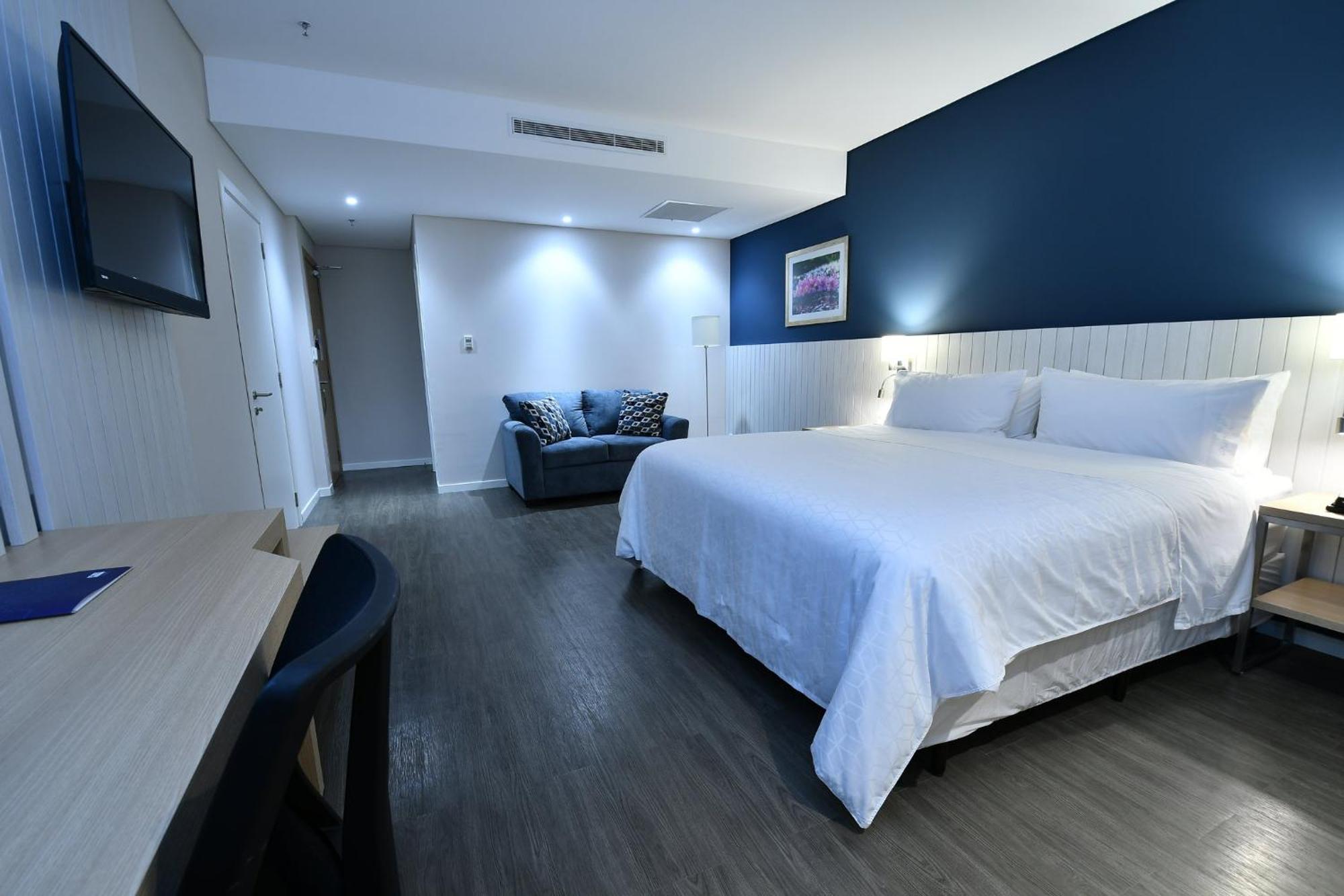 Holiday Inn Express Asuncion Aviadores By Ihg Экстерьер фото